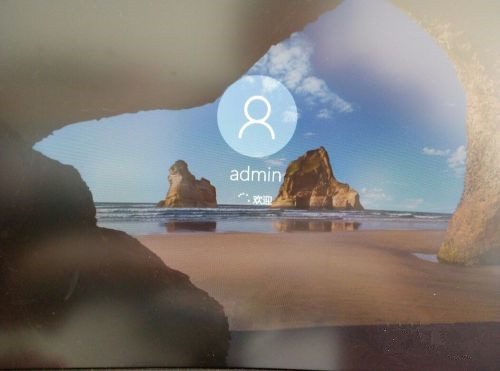 Win10一直在无限循环登录界面怎么回事